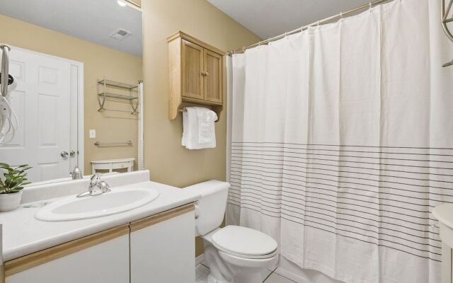 Spring Creek Escape - Balcony w/ Views