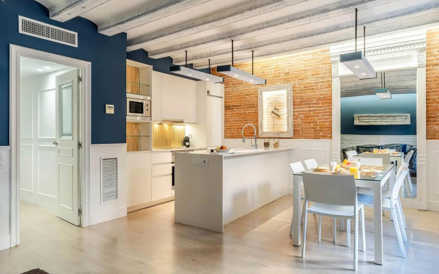 Enjoybcn Colon Apartments