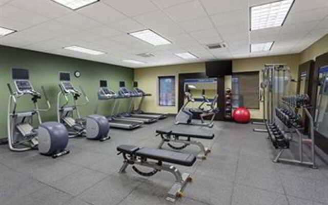 Hampton Inn & Suites Williamsport-Faxon Exit