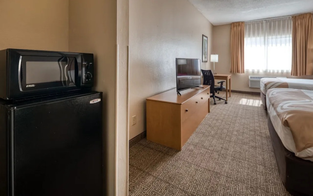 Quality Inn & Suites