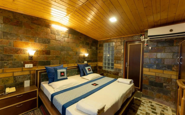 Dandoo Lake Resort