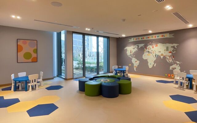 HiGuests - EMAAR 52-42