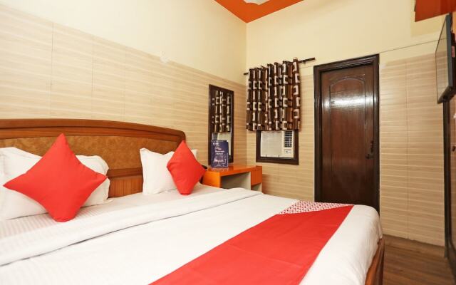 OYO 15993 Hotel Ashoka Guest House