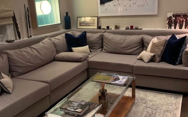 Charming and Full Of Character Apartment