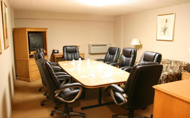 Humphry Inn & Suites