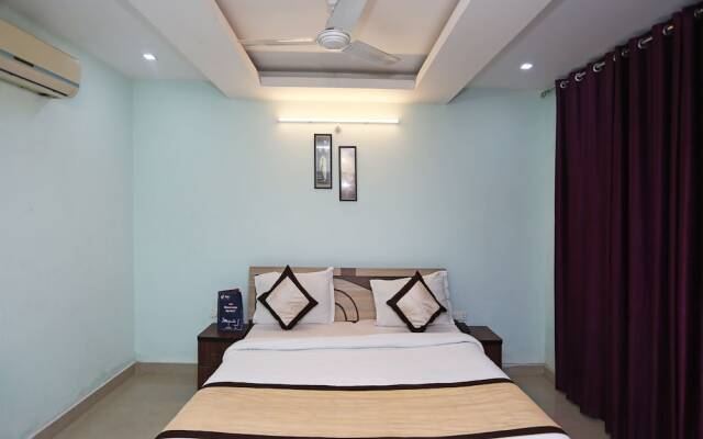 FabHotel Raj Inn Golf City