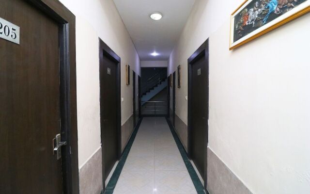 OYO 25037 Hotel Taj Heaven