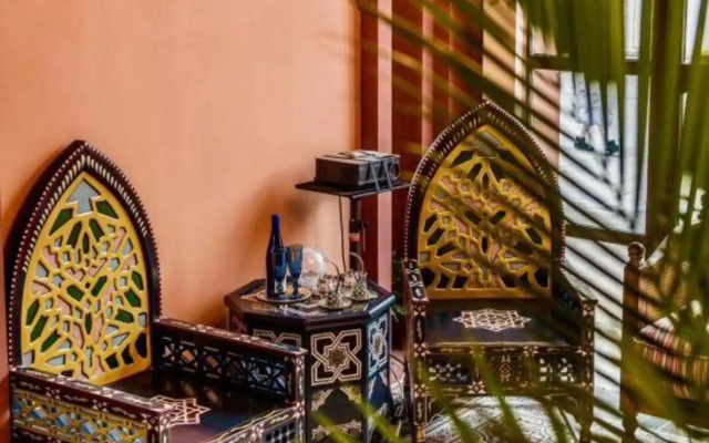 La Ray Weiman Shisan Hotel