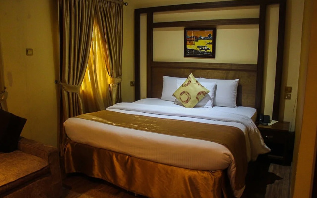 Banex Hotel and Suites