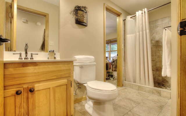 Country Roads By HoneyBear Cabins