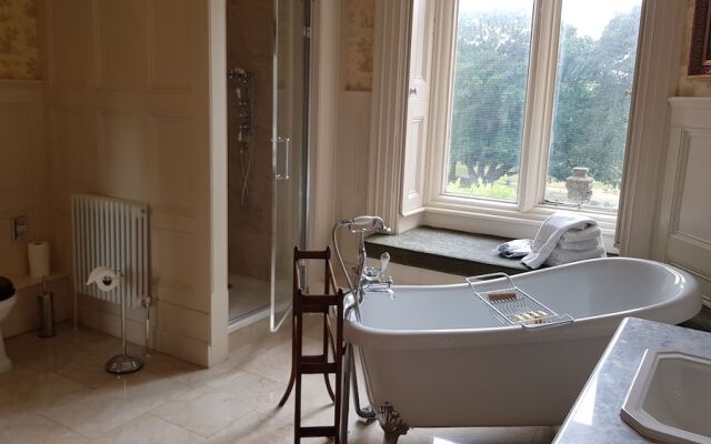 Rossington Hall
