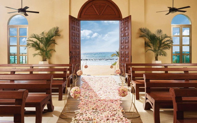 Generations Riviera Maya Family Resort Catamaran, Water Park, All & More Inclusive