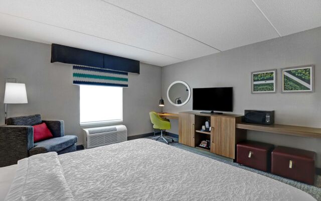 Hampton Inn & Suites by Hilton Belleville