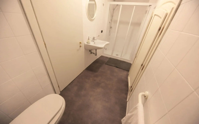 Dopa Hostel