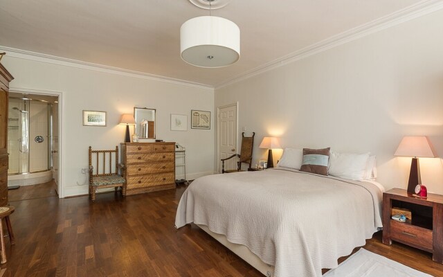 Elegant 2 bed near Hampstead and Camden, sleeps 4