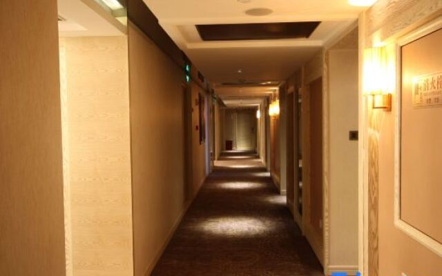 Huancheng Caston Hotel