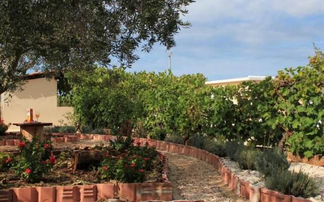 Sea View Apartment Orhideja, Sleeps 4