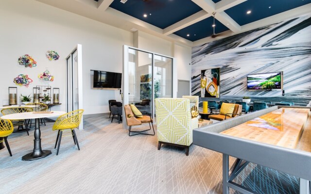 Stayovr At Trinity Groves