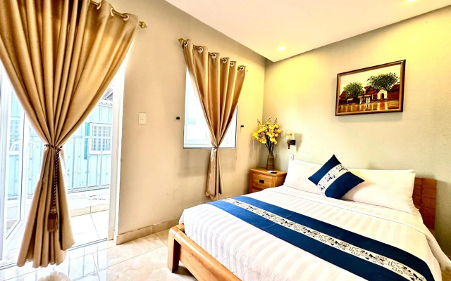 Luan Vu Hotel – Guest Rooms – Ho Chi Minh City