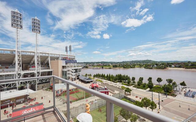 AC Hotel Cincinnati at The Banks