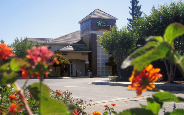 Extended Stay America Suites Sacramento South Natomas