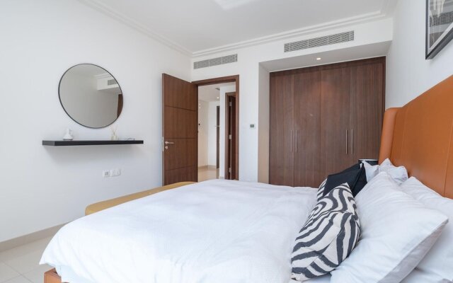 1BR Dlx City View Near Dubai Mall by Belvilla