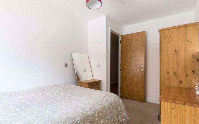 Carisbrook Court