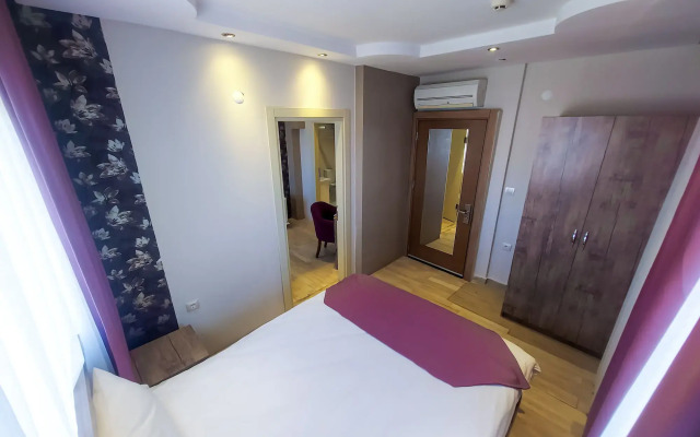 Udi Hotel