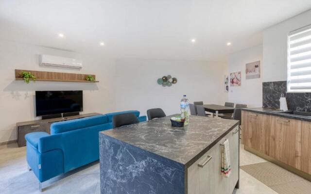 Stunning Apartment with pool-Hosted by Sweetstay