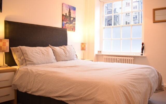 1 Bedroom Flat in Pimlico