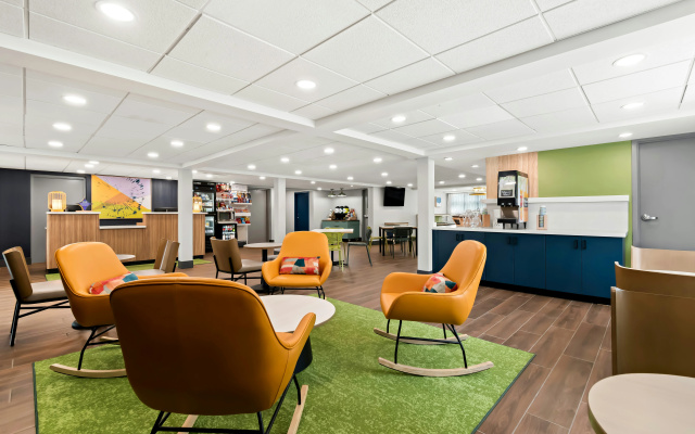 Spark by Hilton Hummelstown Hershey