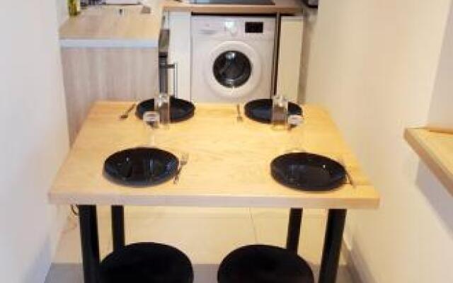 Superbe studio en bord du lac