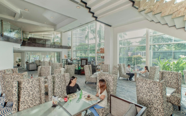 Acacia Hotel Manila