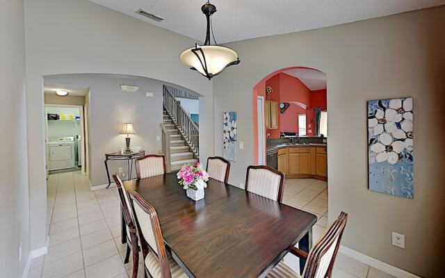 110stelp 5 Bedroom Home