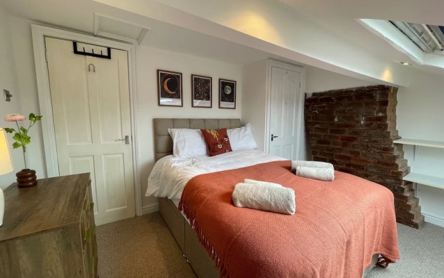 Familyfriendly - Sleeps6 - Privateparking - Garden