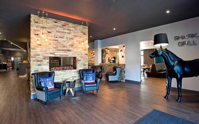 Sandman Signature London Gatwick Hotel