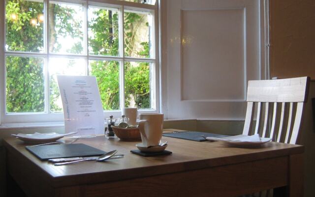 Stratton Gardens Guest House