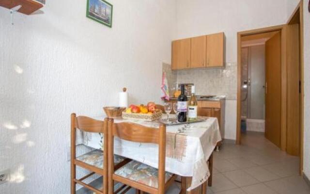 Apartments Miro 1184