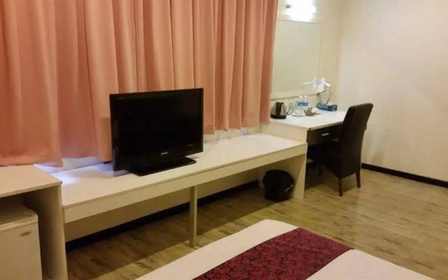 Prince Hotel