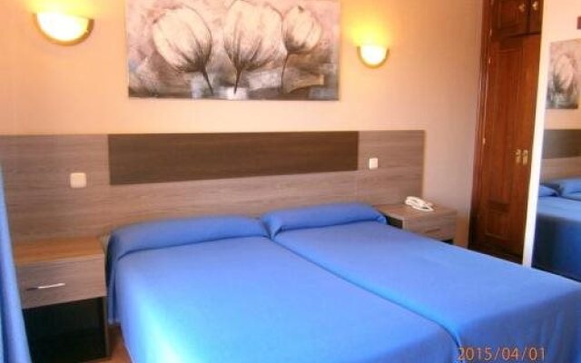 Hostal La Colonia