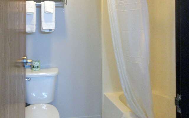 Quality Inn & Suites Salina National Forest Area