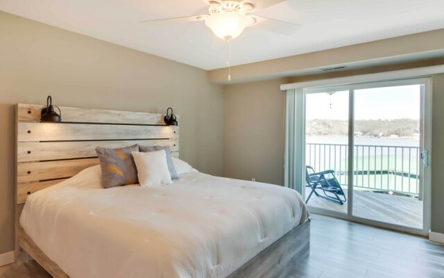 Lakefront Ozark Condo w/ Spacious Balcony!