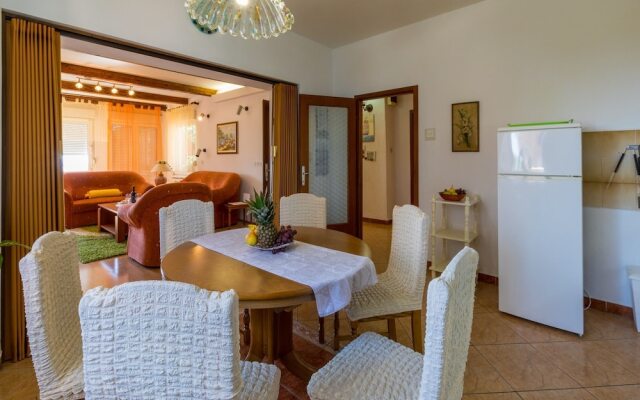 Apartments Ljiljana