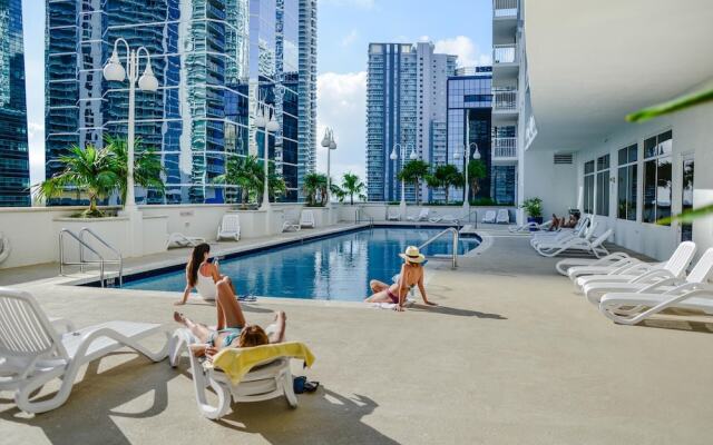Amazing Studio Apt BRICKELL With pool