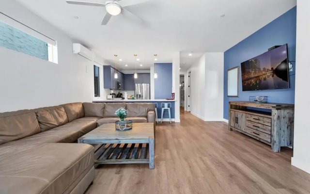 Island Paradise 4BR Combo Sleeps 16