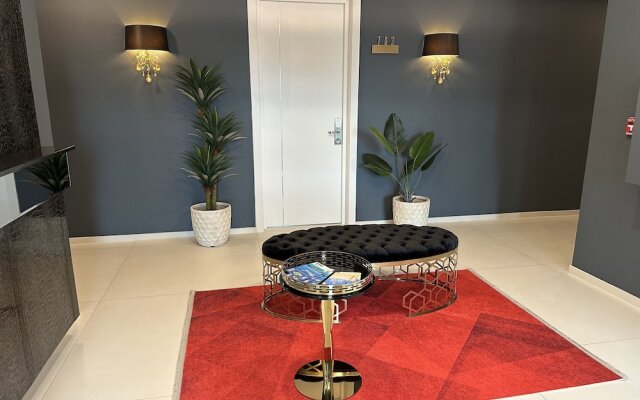 Mullet Bay Suites: Your Luxury Stay Awaits