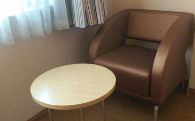 Homeinn Ease Hotel (Qingdao Binhai College Qingda Affiliated Hospital)