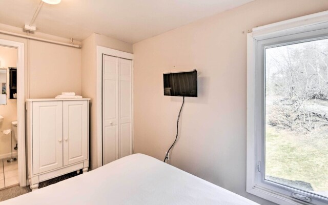 Mountain Condo w/ Views: Near Hiking & Biking!