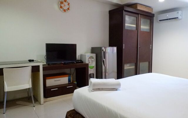 Best Deal Studio Apartment At High Point Serviced