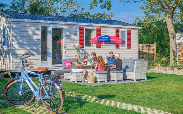 Nice Home in Renesse With 3 Bedrooms and Wifi